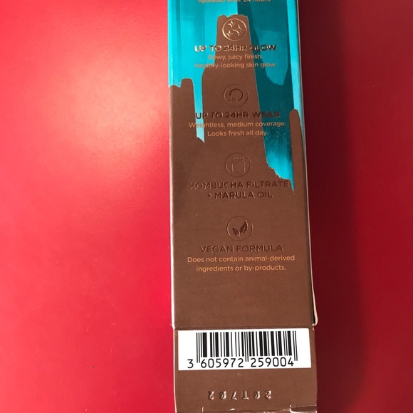 Urban decay foundation new number 81 - Picture 3 of 5